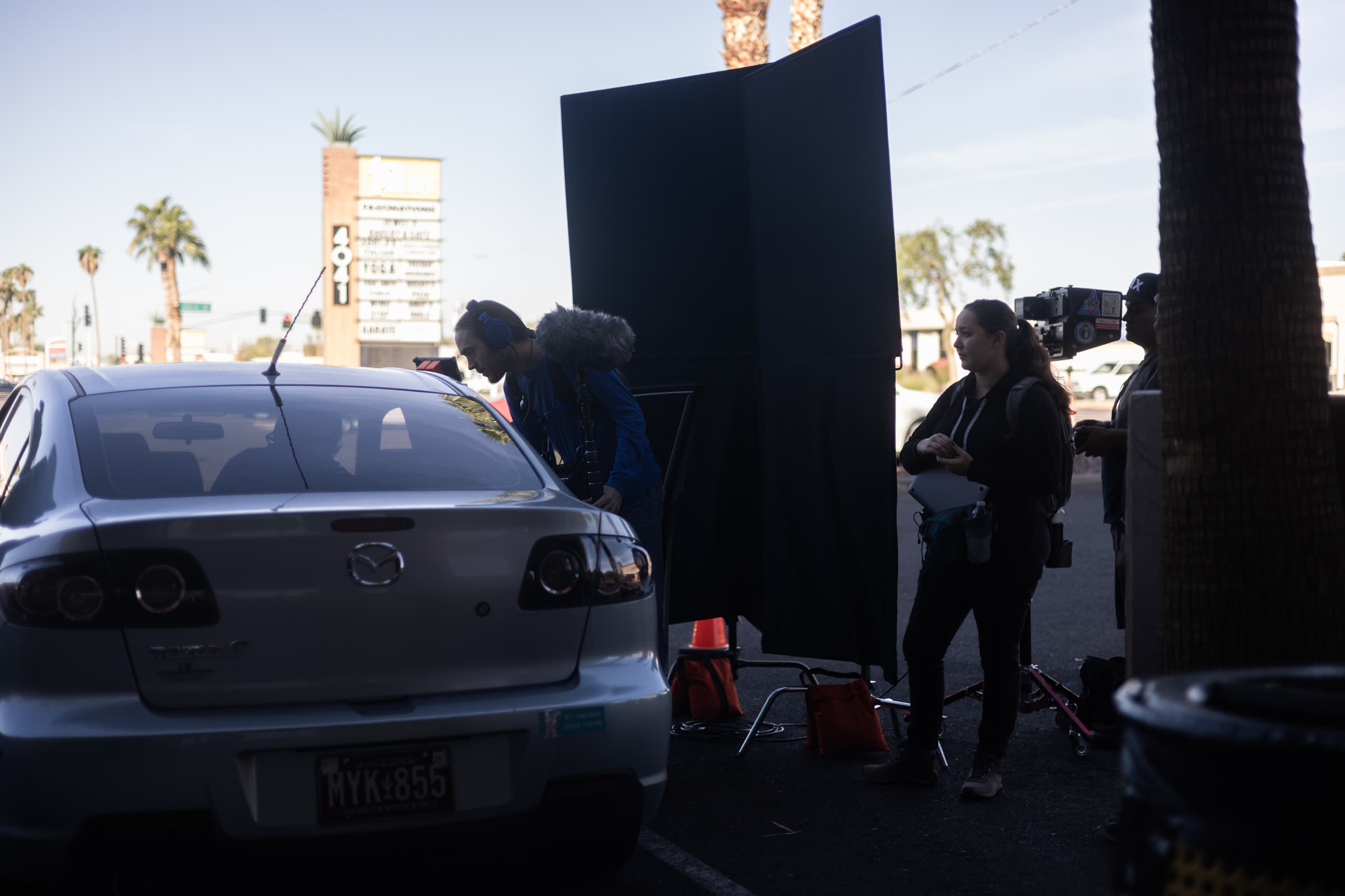 HAND behind the scenes 3